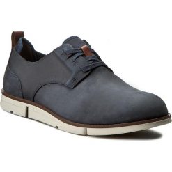 Półbuty CLARKS - Trigen Lace 261237407 Navy Nubuck. Półbuty na co dzień męskie marki Clarks. W wyprzedaży za 299.00 zł.