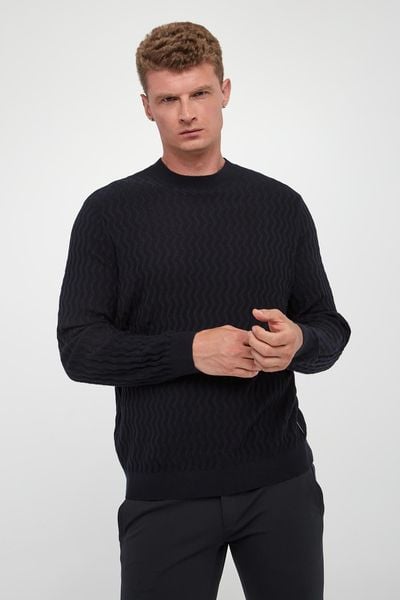 Sweter męski z wełny dziewiczej ARMANI EXCHANGE. Swetry przez głowę męskie Armani Exchange, m, bez wzorów, z wełny, bez kołnierzyka. Za 559.00 zł.