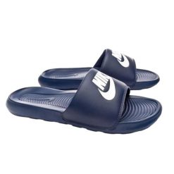 Klapki Nike Victori One granatowe. Niebieskie klapki męskie Nike. Za 148.05 zł.