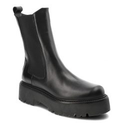 Czarne Botki Carinii Stylowe Wsuwane Workery Damskie. Czarne botki damskie Carinii, na wiosnę, ze skóry, eleganckie, bez obcasa, bez zapięcia. Za 669.00 zł.