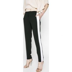 Trussardi Jeans - Spodnie. Jeansy damskie marki TRUSSARDI JEANS. W wyprzedaży za 699.90 zł.