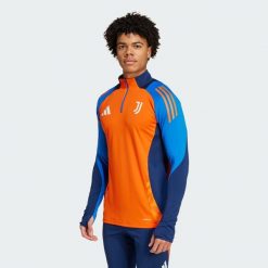 Bluza Juventus Tiro 24 Competition Training. Brązowe bluzy sportowe męskie Adidas, l, bez wzorów, z dresówki, bez kaptura, do piłki nożnej. W wyprzedaży za 270.55 zł.