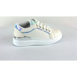 Sneakersy w kolorze białym. Trampki i tenisówki dziewczęce marki Rock & Joy. W wyprzedaży za 85.95 zł.