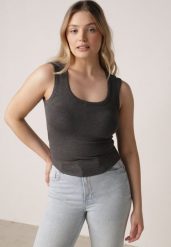 Szary Dopasowany Top Bez Rękawów z Wiskozy z Kwadratowym Dekoltem Madu. Szare koszule damskie Born2be, m, bez wzorów, z jeansu, eleganckie, bez kołnierzyka, bez ramiączek. Za 59.99 zł.