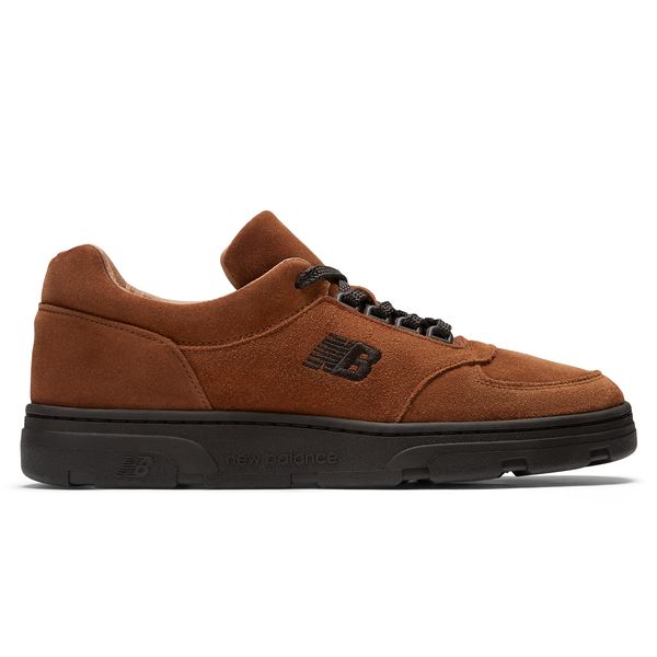 Buty męskie New Balance Allerdale UADWTRB – brązowe. Brązowe buty sportowe męskie New Balance, z gumy, bez zapięcia. Za 1,149.99 zł.