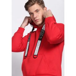 Czerwona Bluza Advanced. Bluzy męskie marki Born2be. Za 64.99 zł.