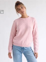 Sweter z ażurowymi rękawami, z domieszką wełny - różowy. Czerwone swetry damskie Sinsay, l, w ażurowe wzory, z wełny, bez kołnierzyka, bez ramiączek, bez kaptura. Za 49.99 zł.