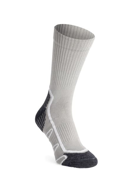Skarpety turystyczne CMP Trekking Sock Poly Mid. Szare skarpety męskie CMP, bez wzorów, z elastanu. Za 49.90 zł.