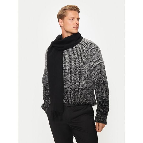 Szalik BOSS. Czarne szaliki męskie Boss, bez wzorów. Za 349.99 zł.