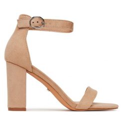 Sandały DeeZee. Brązowe sandały damskie DeeZee, bez wzorów, bez obcasa, na słupku, bez zapięcia. Za 139.99 zł.