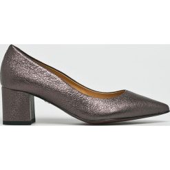 Solo Femme - Czółenka. Szare czółenka damskie Solo Femme, z materiału. W wyprzedaży za 299.90 zł.