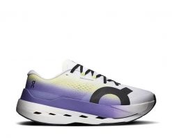 Buty do biegania damskie On Cloudboom Max white/juniper. Białe obuwie sportowe damskie On, bez wzorów, z gumy, do biegania. Za 1,003.25 zł.