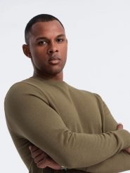 Męska nierozpinana dresowa bluza BASIC – oliwkowa V2 - Rozmiar: XL. Zielone bluzy męskie Ombre Clothing, m, bez wzorów, z dresówki, bez kaptura. Za 199.99 zł.