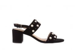 Sandały Bayla-065 4309787 Czarny, Skóra naturalna - 37. Czarne sandały damskie Bayla, bez wzorów, z nubiku, bez obcasa, bez zapięcia. W wyprzedaży za 89.10 zł.