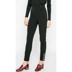 Guess Jeans - Spodnie. Jeansy damskie marki Guess Jeans. W wyprzedaży za 269.90 zł.