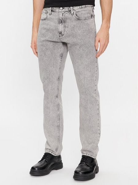 Calvin Klein Jeans Jeansy Authentic Straight J30J324563 Szary Straight Fit. Szare jeansy męskie Calvin Klein Jeans. Za 299.99 zł.