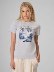 4F T-shirt regular z nadrukiem damski - niebieski M. Niebieskie t-shirty damskie 4f, m, bez wzorów, z bawełny, bez kołnierzyka. Za 59.99 zł.