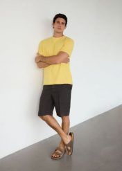 T-shirt regular fit z lnem - jasnożółty. Żółte t-shirty męskie Reserved, l, bez wzorów, z bawełny, bez kołnierzyka. Za 99.99 zł.