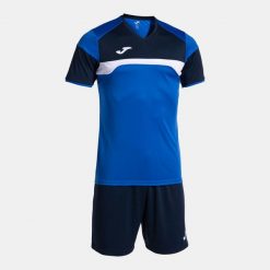 Zestaw dziecięcy koszulka i spodenki Joma Danubio III. Niebieskie szorty dla chłopców Joma, bez wzorów, z poliesteru, sportowe. Za 251.50 zł.