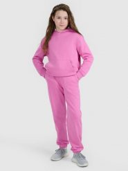 4F Spodnie dresowe joggery dziewczęce - różowe 146 (10-11 lat). Czerwone spodnie sportowe dla dziewczynek 4f, bez wzorów, z dresówki, na fitness i siłownię. Za 69.99 zł.