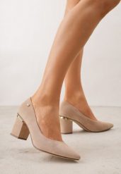 Ciemnobeżowe Czółenka na Słupku z Wkładką ze Skóry Naturalnej i Metaliczną Ozdobą Dynaste. Brązowe czółenka damskie Renee, z aplikacjami, ze skóry, eleganckie, bez obcasa, na słupku, bez zapięcia. Za 119.99 zł.