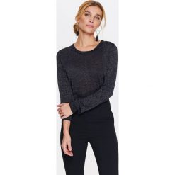 SWETER DAMSKI Z POŁYSKUJĄCEJ DZIANINY. Swetry damskie TOP SECRET. W wyprzedaży za 39.99 zł.