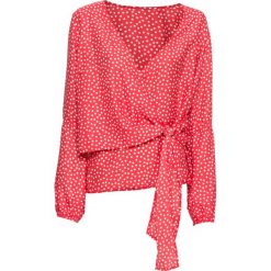 Bluzka z nadrukiem bonprix czerwono-biały w groszki. Bluzki damskie marki bonprix. Za 89.99 zł.