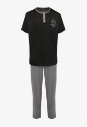 Czarna Bawełniana Piżama Spodnie z Gumką w Pasie i T-shirt z Nadrukiem Ittelea. Czarne piżamy męskie Born2be, m, bez wzorów, z bawełny, bez ramiączek, długie. Za 49.99 zł.