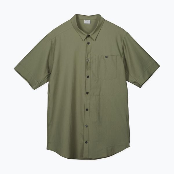 Koszula męska Houdini Shortsleeve Shirt. Zielone koszule męskie Houdini, m, bez wzorów, z materiału, bez kołnierzyka, bez ramiączek. Za 589.99 zł.