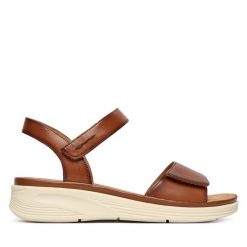 Sandały Josef Seibel. Brązowe sandały damskie Josef Seibel, bez wzorów, bez obcasa, na koturnie, bez zapięcia. Za 399.99 zł.