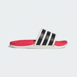 KLAPKI ADILETTE COMFORT 2.0. Białe klapki męskie Adidas, z syntetyku, klasyczne. Za 199.00 zł.