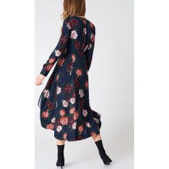 NA-KD Boho Sukienka maxi zapinana na guziki - Multicolor,Navy - 2