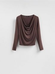 Bluzka z wiskozą - ciemnobrązowy. Brązowe bluzki damskie Reserved, l, bez wzorów, z dzianiny, bez kołnierzyka, bez ramiączek. Za 79.99 zł.