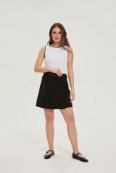 Spódnico-szorty czarne. Czarne szorty damskie MOODO, l, bez wzorów, z elastanu. Za 119.99 zł.
