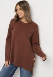 Brązowy Sweter z Wiskozą Ozdobiony Guzikami Alavire. Brązowe swetry damskie Born2be, bez wzorów, z jeansu, eleganckie, bez kołnierzyka, bez ramiączek, bez kaptura. Za 149.99 zł.