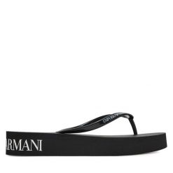 Japonki Emporio Armani. Czarne klapki damskie Emporio Armani, bez wzorów, bez obcasa. Za 229.99 zł.