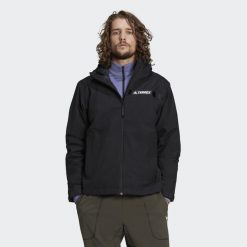 Kurtka przeciwdeszczowa adidas Terrex Multi Primegreen Insulated 2L. Czarne kurtki męskie Adidas, na zimę, l, bez wzorów, z syntetyku, klasyczne, bez kaptura. Za 450.30 zł.