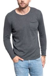 MĘSKI SWETER MUSTANG EMIL C JUMPER 1009792 4151. Swetry przez głowę męskie Mustang, m, bez wzorów, bez kołnierzyka. W wyprzedaży za 49.99 zł.