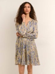 Karen by Simonsen Sukienka letnia Gazelle 10104190 Niebieski Feminine Fit. Niebieskie sukienki damskie Karen by Simonsen, na lato, bez wzorów, z wiskozy, bez kołnierzyka, bez ramiączek. Za 689.99 zł.