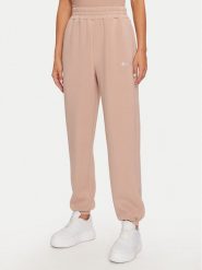 Guess Spodnie dresowe Cecilia V4BB13 K7UW2 Beżowy Regular Fit. Brązowe spodnie dresowe damskie Guess, xl, z aplikacjami, z dresówki. Za 189.99 zł.