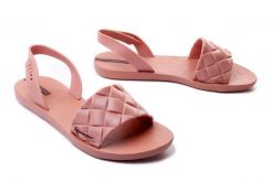 IPANEMA 26547 GO TREND FEM 20197 pink/pink, sandały damskie. Czerwone sandały damskie Ipanema, bez wzorów, bez obcasa, bez zapięcia. Za 50.00 zł.