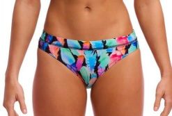 Bikini - dół od bikini Funkita Sports Brief Tickle Torture. Brązowe bikini damskie FUNKITA, l, bez wzorów. Za 129.00 zł.