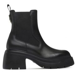 Botki Liu Jo. Czarne botki damskie Liu Jo, bez obcasa, na słupku, bez zapięcia. Za 1,079.00 zł.