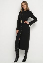 Czarna Elegancka Sukienka z Ozdobnymi Guzikami i Paskiem z Klamrą Esmilea. Czarne sukienki damskie Born2be, do pracy, l, bez wzorów, biznesowe, bez kołnierzyka, bez ramiączek, maxi, proste. Za 169.99 zł.