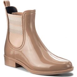 Kalosze TOMMY HILFIGER - Chelsea Rain Boot Striped FW0FW02817 Mahogany Rose 634. Czerwone kozaki damskie Tommy Hilfiger, z materiału. W wyprzedaży za 229.00 zł.