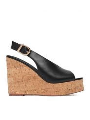 Badura Sandały C-ALANA-25-3-10YY Czarny. Czarne sandały damskie Badura, bez wzorów, ze skóry, bez obcasa, na koturnie, bez zapięcia. Za 229.99 zł.