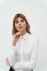 Klasyczna Koszula z Kołnierzykiem - Biała. Białe bluzki damskie Nife, xl, bez wzorów, z bawełny, klasyczne, bez kołnierzyka, bez ramiączek. Za 179.90 zł.