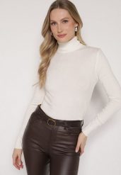 Jasnobeżowy Klasyczny Golf z Bawełną Reilisea. Brązowe swetry damskie Born2be, uniwersalny, bez wzorów, z bawełny, klasyczne, bez kołnierzyka, bez ramiączek, bez kaptura. Za 49.99 zł.