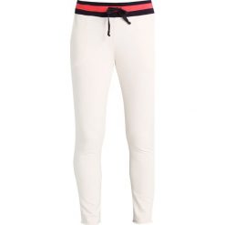 Juvia Spodnie treningowe off white. Spodnie sportowe damskie Juvia, z bawełny. Za 539.00 zł.