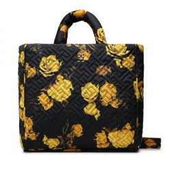 Torebka Tommy Hilfiger. Czarne torebki do ręki damskie Tommy Hilfiger, bez wzorów, klasyczne, bez dodatków. Za 539.99 zł.